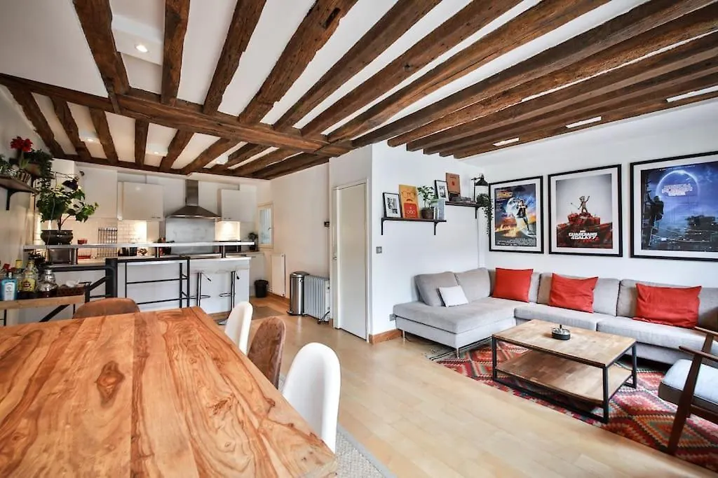 Typical Parisian Duplex#4Pers#Le Marais Daire 0*, Paris